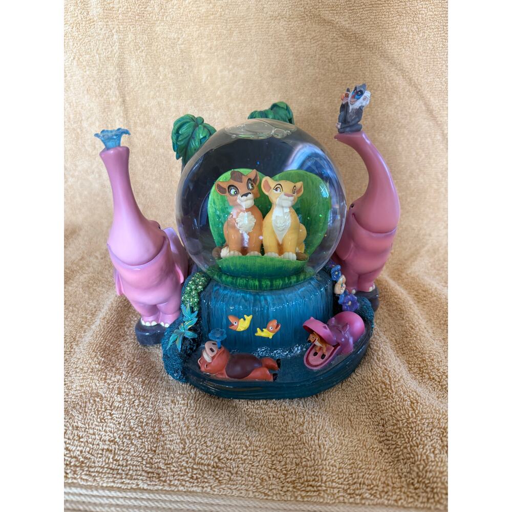 Disney Lion King 2- Simba's Pride Musical Snow Globe -Works Perfectly